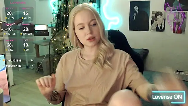 Snapshot of lissallor_ chatting on March 14, 10:18 am lissallor  online show from March 14, 10:18 am