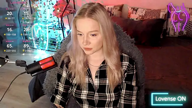 Snapshot of lissallor_ chatting on September 16, 9:49 pm lissallor  online show from September 16, 9:49 pm