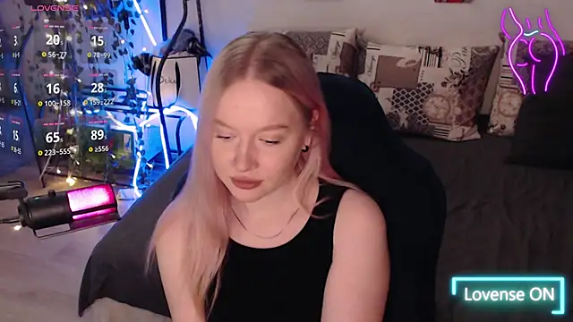 Snapshot of lissallor_ chatting on October 8, 6:16 pm lissallor  online show from October 8, 6:16 pm