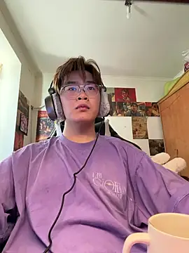 Snapshot of Anson0722 chatting on April 13, 7:47 am Anson0722 online show from April 13, 7:47 am