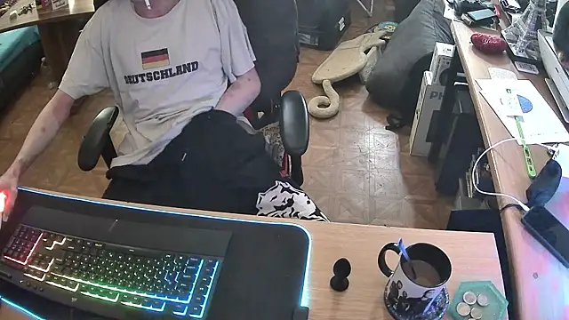 Snapshot of DerGeileLoveboy chatting on March 9, 7:56 am DerGeileLoveboy online show from March 9, 7:56 am