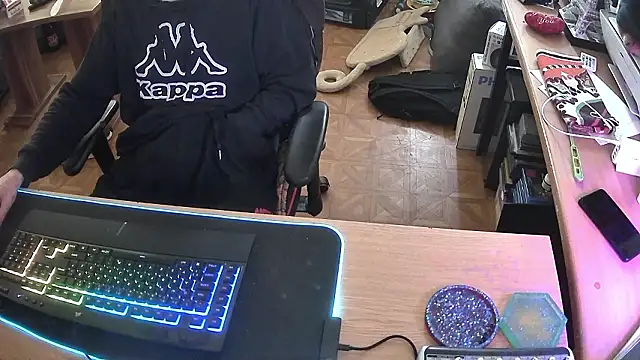 Snapshot of DerGeileLoveboy chatting on March 10, 8:41 am DerGeileLoveboy online show from March 10, 8:41 am