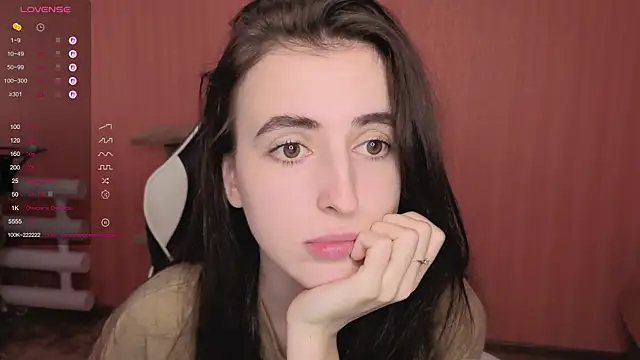 Snapshot of reaiss chatting on October 6, 5:27 am reaiss online show from October 6, 5:27 am