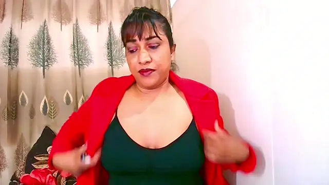 Snapshot of Indian_Erotic69 chatting on June 11, 5:27 am Indian Erotic69 online show from June 11, 5:27 am