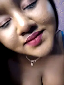 Snapshot of horny_diana chatting on June 2, 5:59 pm horny diana online show from June 2, 5:59 pm