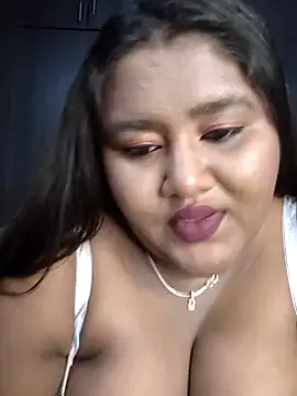 horny diana online show from June 20, 5:05 pm