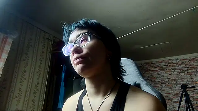 Snapshot of alenkasexovna chatting on February 20, 4:46 pm alenkasexovna online show from February 20, 4:46 pm