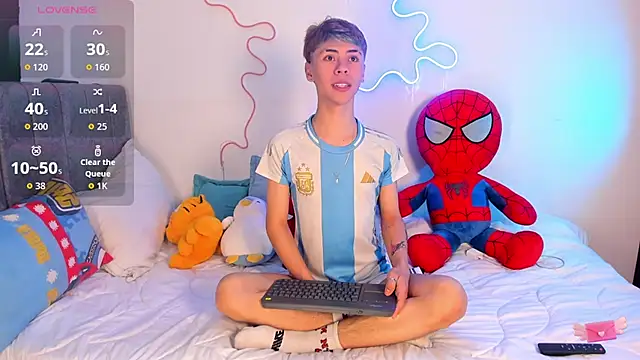 callum 77 online show from September 24, 5:00 am