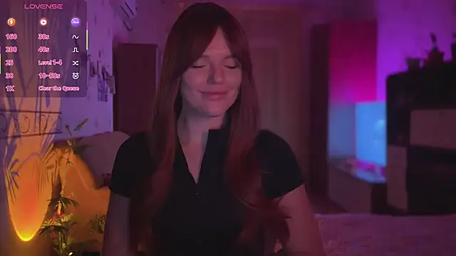 CherryRed Girl online show from February 12, 10:05 pm