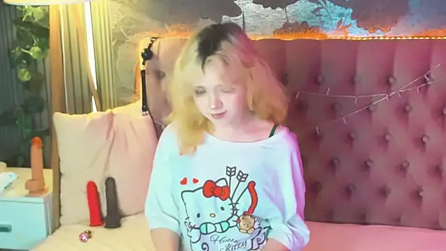 EmilyAngells online show from May 28, 6:00 am