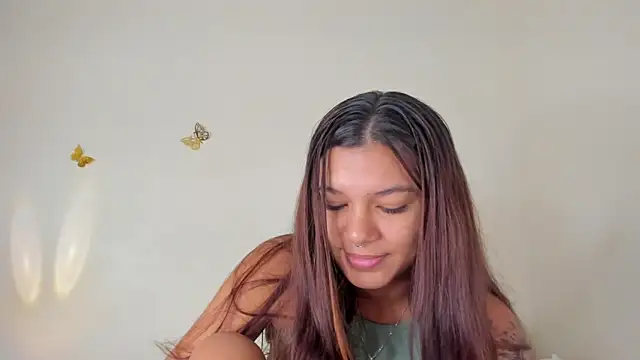 Snapshot of violett_24_ chatting on September 21, 12:34 am violett 24 online show from September 21, 12:34 am