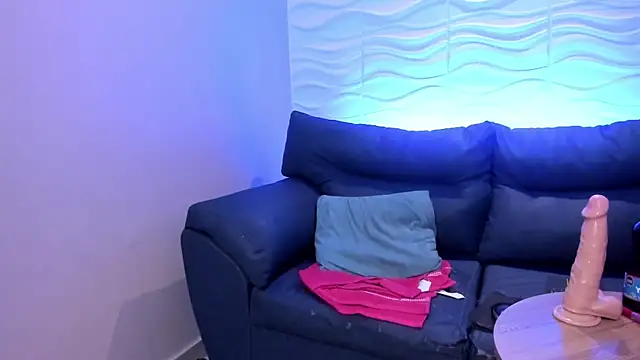 Snapshot of Gabriellacox chatting on March 15, 12:56 pm Gabriellacox online show from March 15, 12:56 pm