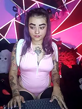 ChloeAllennn online show from September 12, 11:10 am