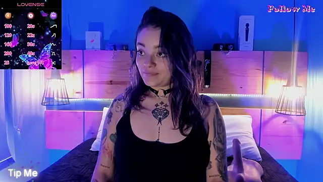 ChloeAllennn online show from November 24, 11:54 am