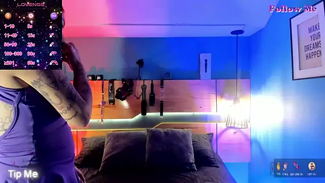 ChloeAllennn online show from December 3, 11:52 am