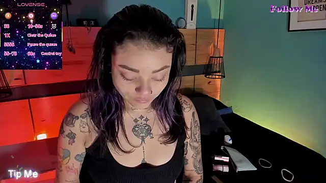 ChloeAllennn online show from December 22, 12:02 pm