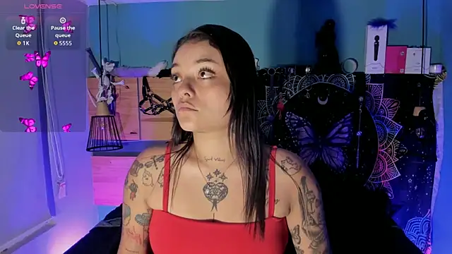Snapshot of ChloeAllennn chatting on May 24, 4:23 pm ChloeAllennn online show from May 24, 4:23 pm