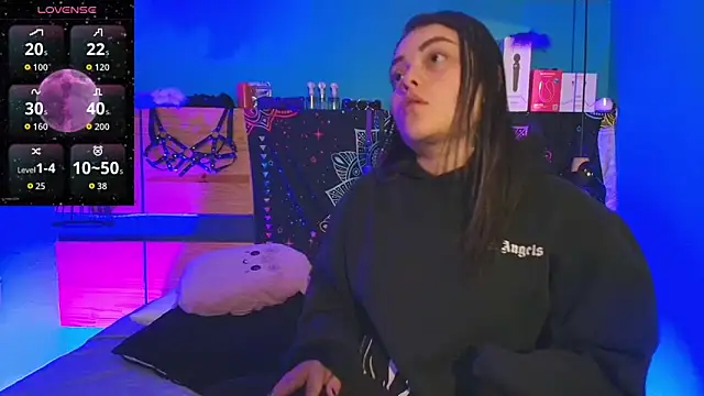 ChloeAllennn online show from June 19, 10:41 am