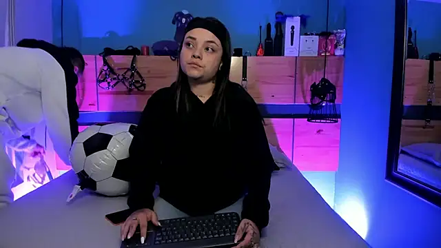 ChloeAllennn online show from July 20, 11:23 am