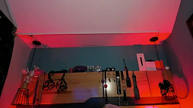 ChloeAllennn online show from July 28, 6:20 pm