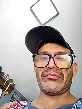 Snapshot of Mrpito7878 chatting on April 27, 10:30 pm Mrpito7878 online show from April 27, 10:30 pm