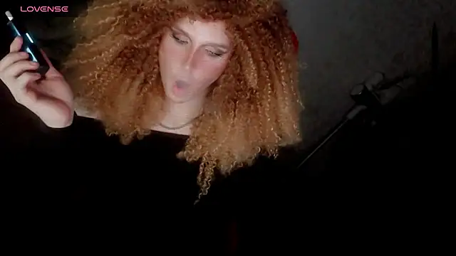 hellenspellman online show from December 5, 4:25 pm