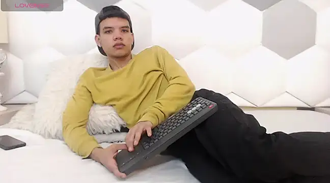 Snapshot of Axel_Forte chatting on February 24, 12:37 pm Axel Forte online show from February 24, 12:37 pm