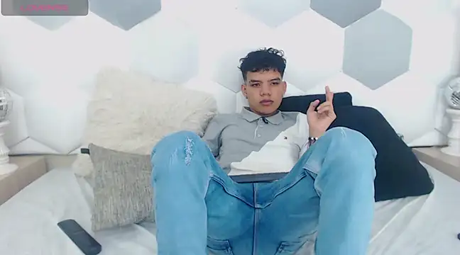 Snapshot of Axel_Forte chatting on February 28, 12:31 pm Axel Forte online show from February 28, 12:31 pm