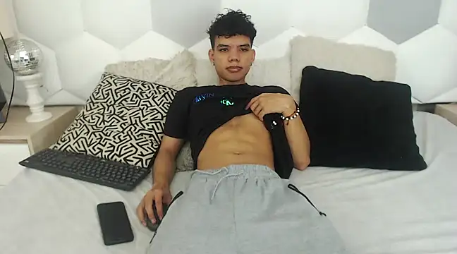 Snapshot of Axel_Forte chatting on March 6, 12:30 pm Axel Forte online show from March 6, 12:30 pm