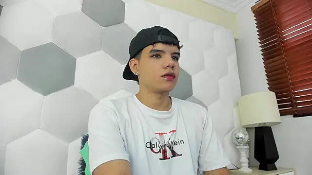 Snapshot of Axel_Forte chatting on September 22, 1:02 pm Axel Forte online show from September 22, 1:02 pm