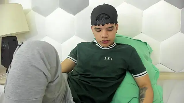 Snapshot of Axel_Forte chatting on October 22, 1:44 pm Axel Forte online show from October 22, 1:44 pm