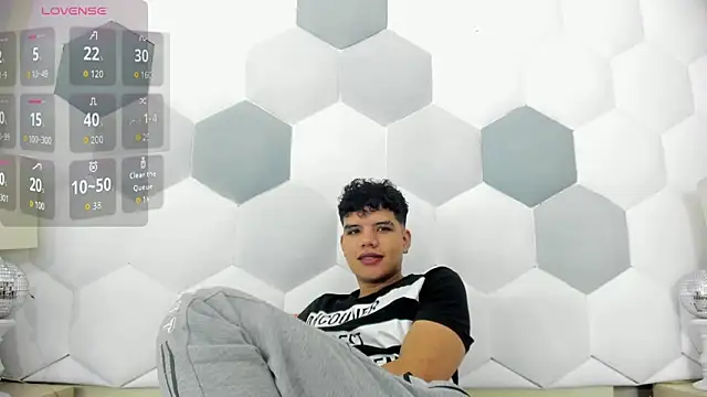 Snapshot of Axel_Forte chatting on November 12, 1:22 pm Axel Forte online show from November 12, 1:22 pm