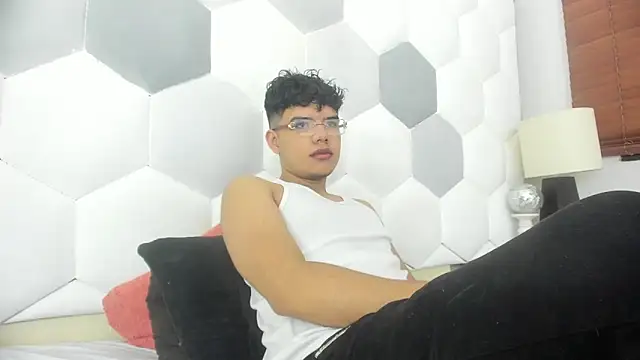 Axel Forte online show from January 17, 1:27 pm