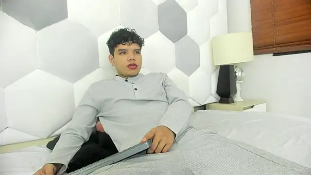 Axel Forte online show from February 21, 1:01 pm