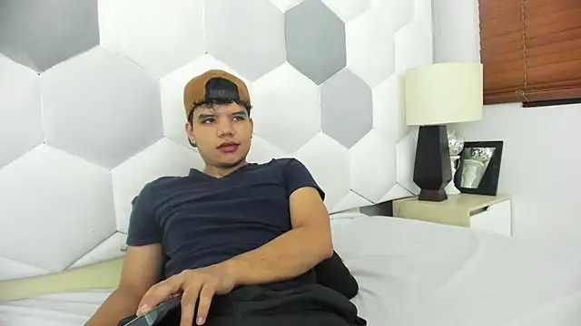 Axel Forte online show from March 3, 1:06 pm