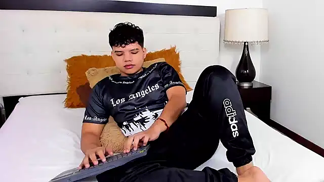Axel Forte online show from May 14, 1:40 pm