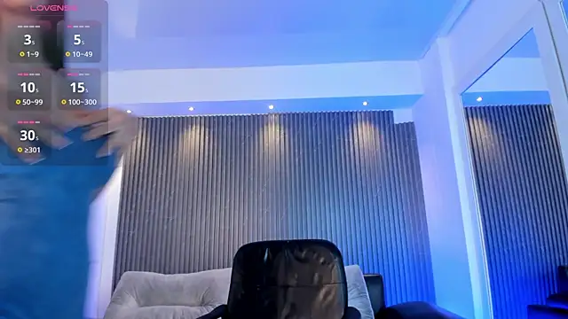 Ivaannaa  online show from October 31, 2:07 pm