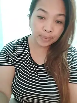 Snapshot of Sweet_fatty18 chatting on July 12, 7:32 am Sweet fatty18 online show from July 12, 7:32 am