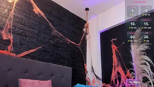 Maite Smith  online show from October 30, 12:17 pm