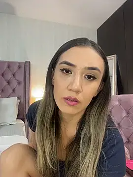 natashaleightt online show from October 26, 11:09 pm