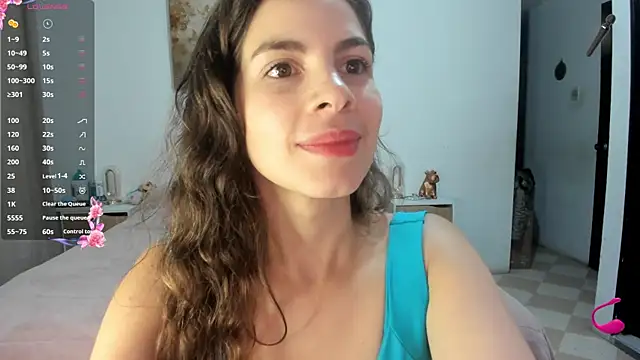 Snapshot of jessyegoldenn chatting on February 26, 11:48 pm jessyegoldenn online show from February 26, 11:48 pm