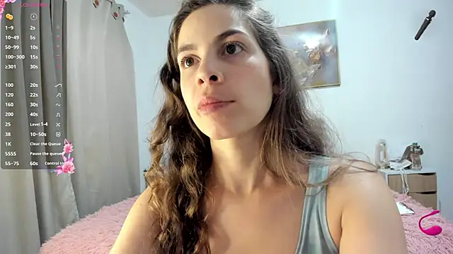 Snapshot of jessyegoldenn chatting on February 28, 11:45 pm jessyegoldenn online show from February 28, 11:45 pm