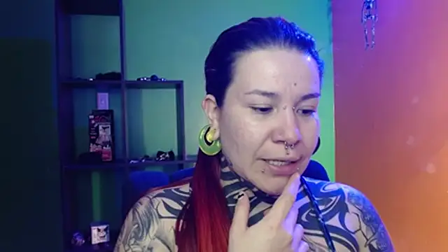 Snapshot of Pandora_9666 chatting on June 19, 7:28 pm Pandora 9666 online show from June 19, 7:28 pm