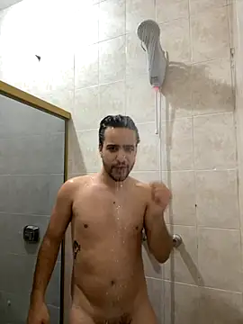 Snapshot of zJaulin chatting on October 28, 3:58 pm zJaulin online show from October 28, 3:58 pm