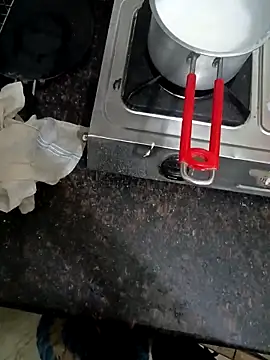 Snapshot of Delhi_BoyBigcock chatting on February 28, 5:26 am Delhi BoyBigcock online show from February 28, 5:26 am