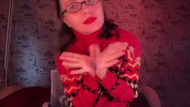 Just Scarlet  online show from September 10, 10:37 am