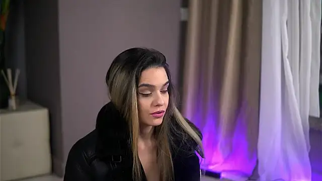 RobertaRosetti online show from January 18, 11:25 am