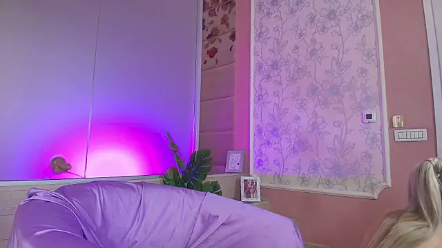 LexySinner online show from March 10, 7:07 pm