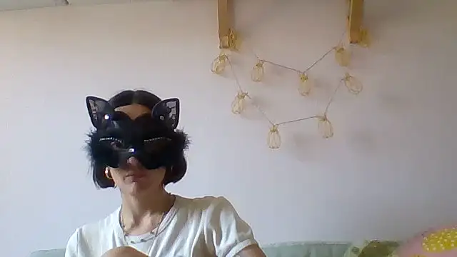 Snapshot of kittysissy chatting on June 16, 11:02 am kittysissy online show from June 16, 11:02 am