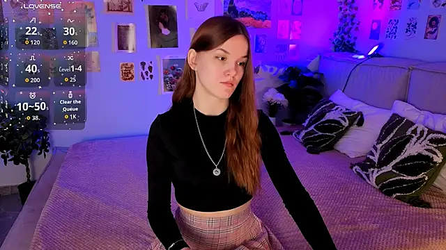 Amber Rogers online show from April 29, 5:33 am
